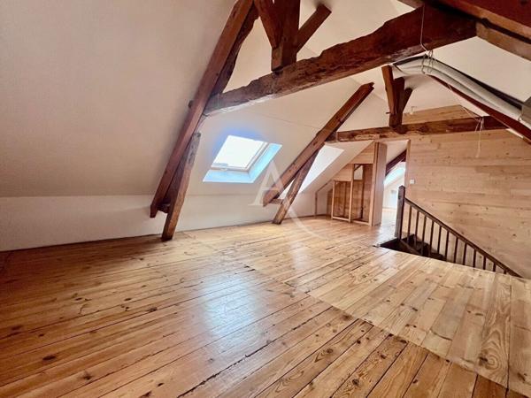 Pau Corps de ferme avec dépendance