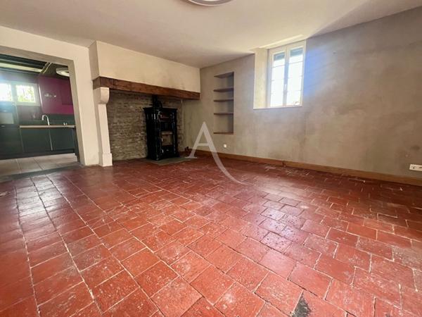 Pau Corps de ferme avec dépendance