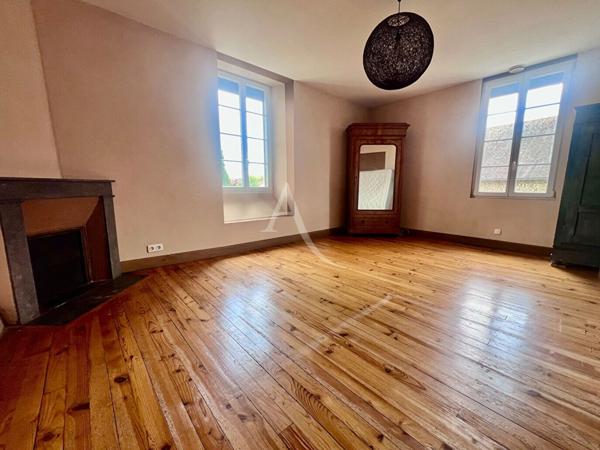 Pau Corps de ferme avec dépendance