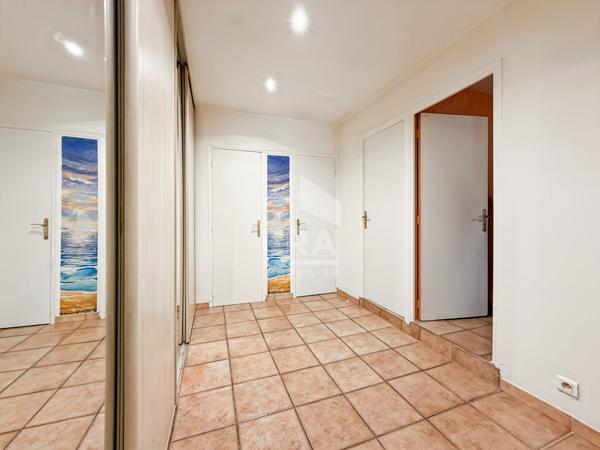 À Vendre - Maison de charme - 146 m² - Marseille 10e
