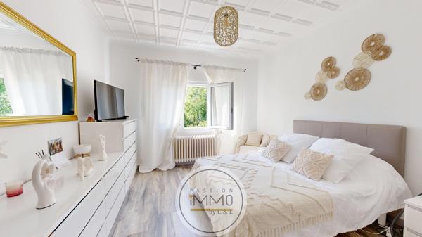 Maison 7 pièce(s) 6 chambre(s) 181 m²