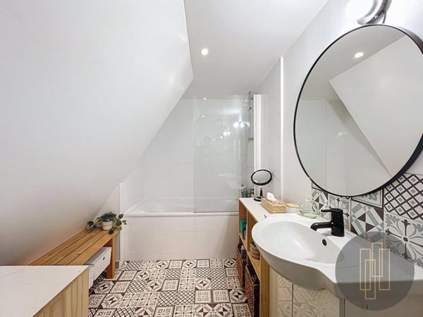 APPARTEMENT T4 A VENDRE - VILLEURBANNE 80.73 m 2 | 349 000 €