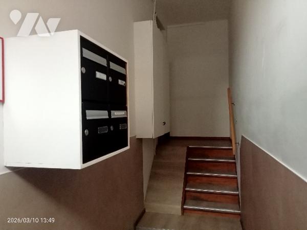 Immeuble de Rapport à usage commercial et habitation à vendre à 15 Km de Lille Ouest (Armentières).