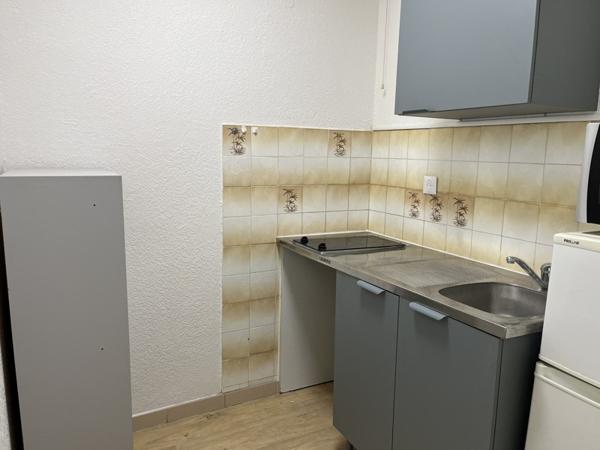 Appartement à louer |                                        Lunel |                                        1 pièce  | 30 m²