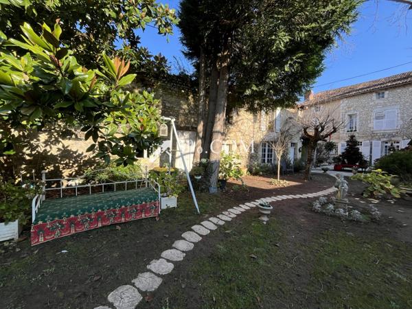 Propriete 9 pièce(s) 4 chambre(s) 228 m²