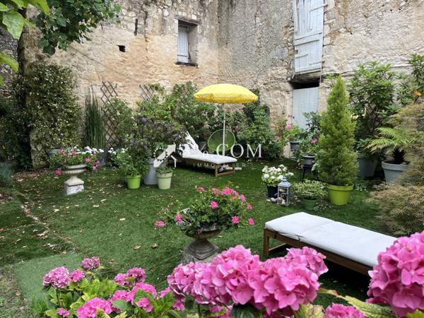 Propriete 9 pièce(s) 4 chambre(s) 228 m²