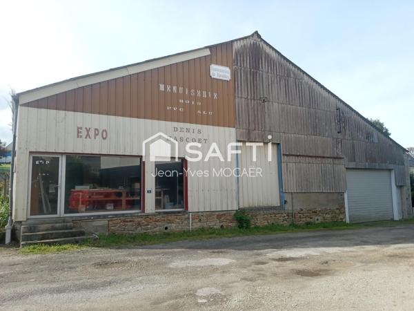 EXCLUSIVITE - PLEYBEN (29190) : Terrain avec atelier/hangar/accueil libre de toute activité.