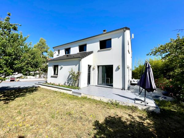 MAISON CONFLANS STE HONORINE - 6 PIÈCES - 150m² €680 000 ** - Référence 7629