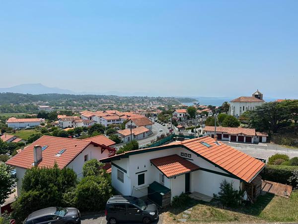 - BIDART - appartement T3 avec vue exceptionnelle, Bidart 64210