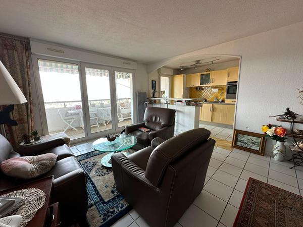 - BIDART - appartement T3 avec vue exceptionnelle, Bidart 64210