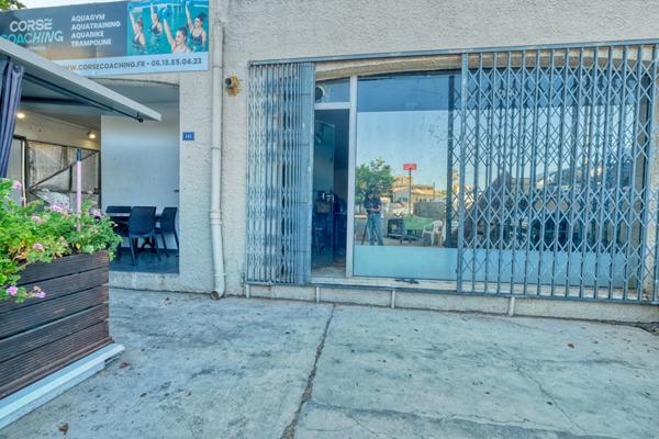 Local commercial Bastia 2 pièce(s) 50,27 m2
