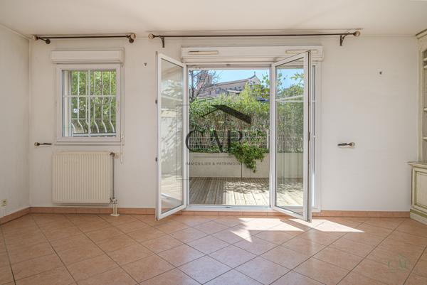 Aubagne (13400) type 2/3 Terrasse Aubagne les defensions