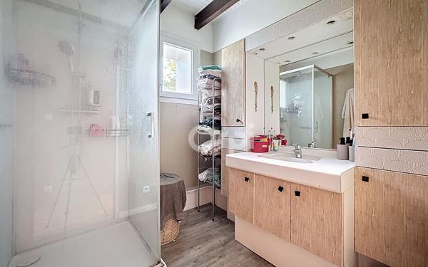 Maison à vendre    7 pièces • 206 m2 Chamboret