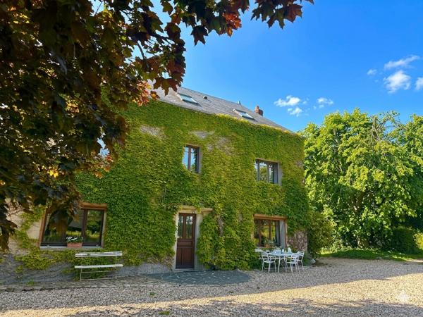 Maison
         8 pièces
        - 220 m² 575 000 € *