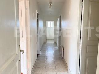 Grande maison Saint Laurent de Gatine