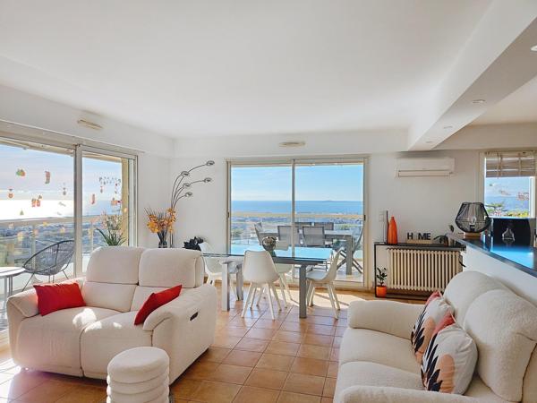 HAUT LANTERNE, résidence standing spacieux 4P de 103 m², avant-dernier étage, grande terrasse, vue panoramique mer, piscine