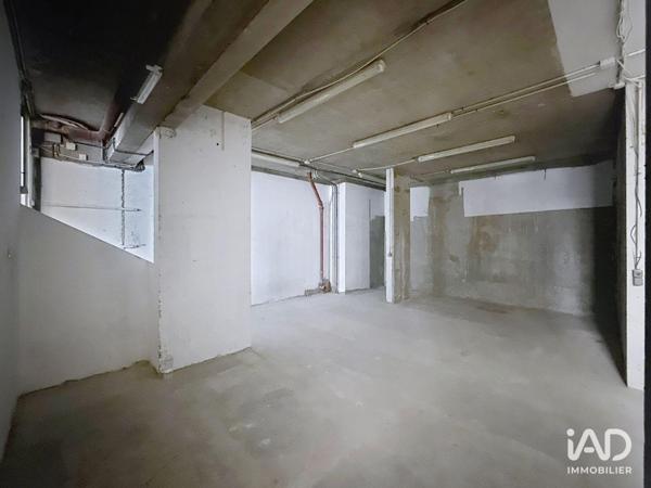 Boutique/Local commercial à vendre 134 m² Paris 18