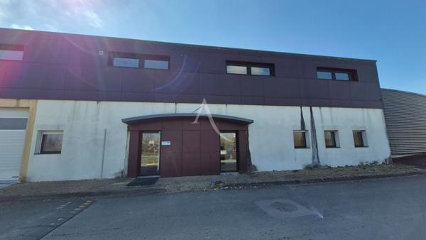 Bureaux Les Gonds en zone commerciale - 75 m2