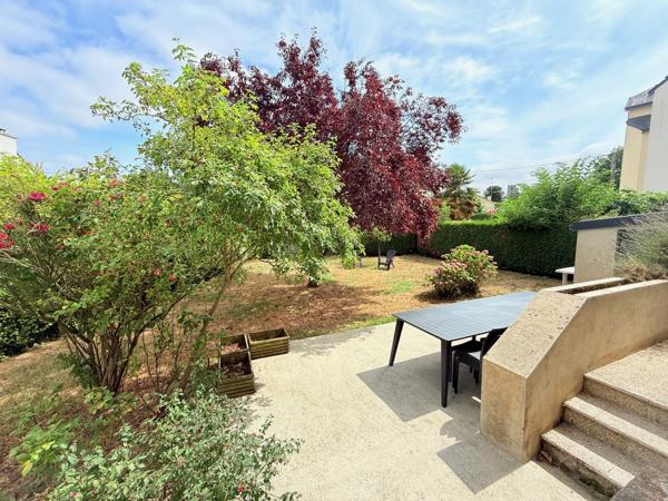 PLOËRMEL – Maison bourgeoise – 145 m² – 6 chambres – Garage – Jardin