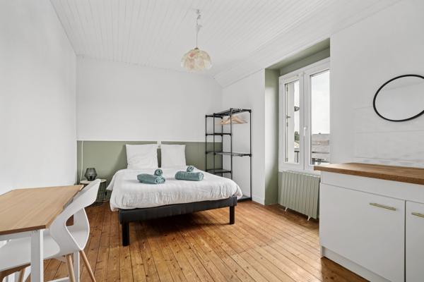 PLOËRMEL – Maison bourgeoise – 145 m² – 6 chambres – Garage – Jardin