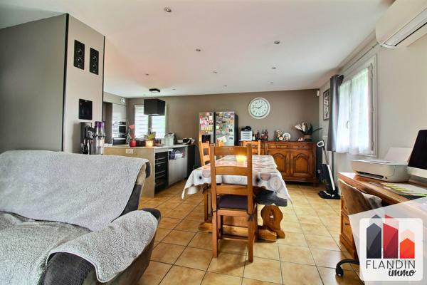 À vendre - Maison familiale avec piscine