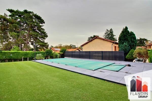 À vendre - Maison familiale avec piscine