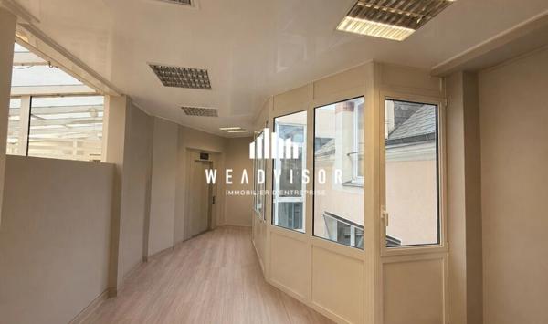 À VENDRE : PLATEAUX DE BUREAUX D'ENVIRON 188 M² - QUARTIER PREFECTURE LE MANS (72)