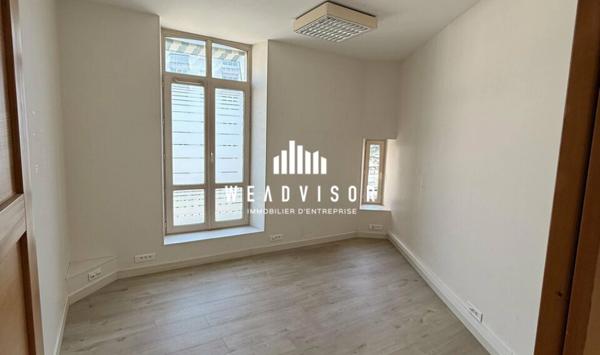 À VENDRE : PLATEAUX DE BUREAUX D'ENVIRON 188 M² - QUARTIER PREFECTURE LE MANS (72)