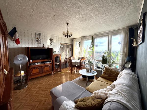 Sevran (93270) 4 Pièces avec balcon proche RER et futur métro 16