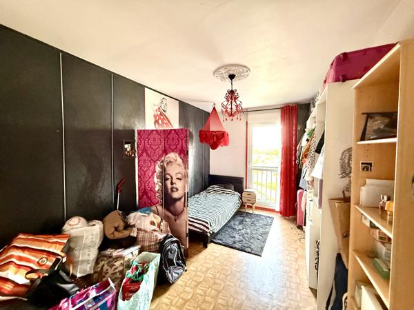 Sevran (93270) 4 Pièces avec balcon proche RER et futur métro 16