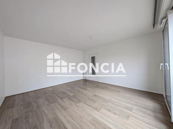 Location Appartement 2 pièces 48.49 m² - 17 RUE DE SEINE Rouen 76100