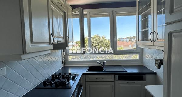 À vendre Appartement 4 pièces 67.62 m² - Bron 69500