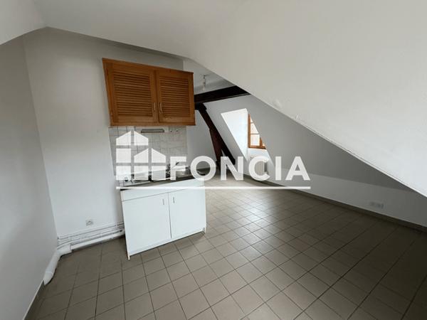 Location Studio 18.44 m² - Nogent Le Roi 28210