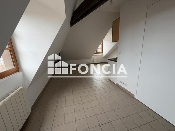 Location Studio 18.44 m² - Nogent Le Roi 28210
