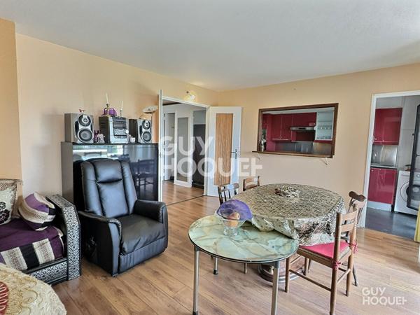 À VENDRE 5 PIÈCES + BALCON + PARKING