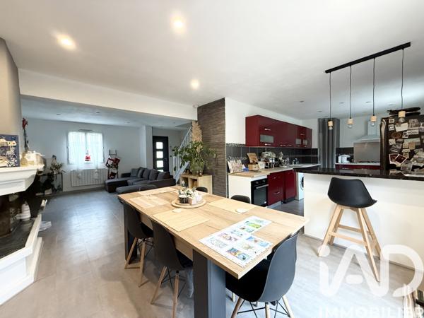 Maison à vendre 6 pièces 107 m² Villeneuve-la-Guyard