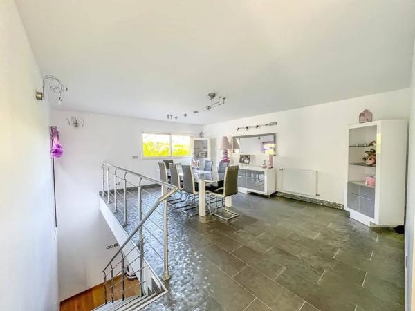 Maison d’architecte avec piscine et parc – À 45 min de Paris