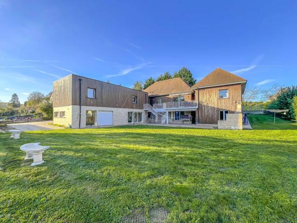 Maison d’architecte avec piscine et parc – À 45 min de Paris