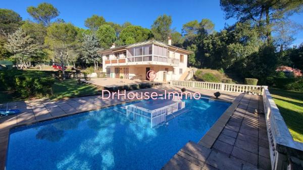 Maison à vendre 8 pièces de 204 m²