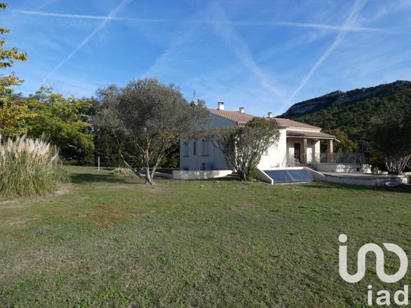 Maison 5 pièces de 104 m² à Bollène (84500)