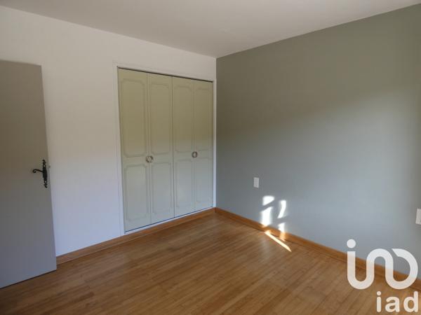 Maison 5 pièces de 104 m² à Bollène (84500)