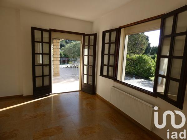 Maison 5 pièces de 104 m² à Bollène (84500)