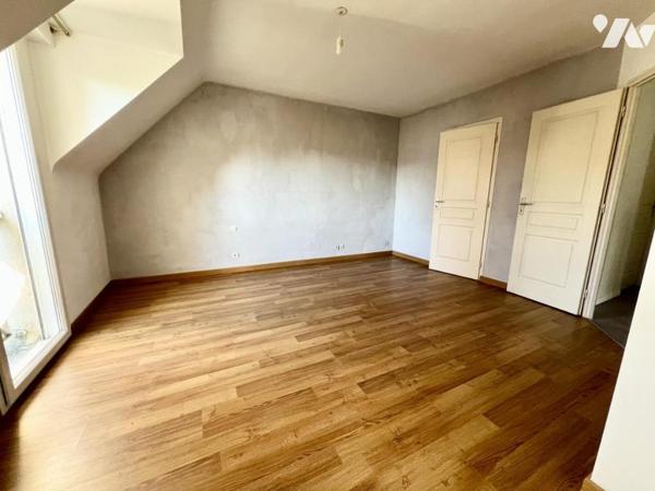 A VENDRE CARQUEFOU - LE HOUSSEAU 5 Chambres (1 au rdc) Jardin et Garage