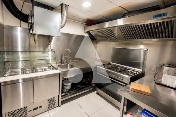Local commercial 73 m2