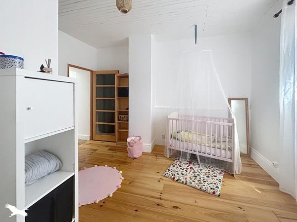 Maison à vendre 384 345 € Grenade 6 p 194 m² DPE D