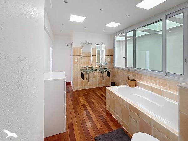 Maison à vendre 384 345 € Grenade 6 p 194 m² DPE D