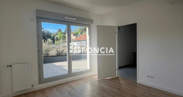 À vendre Appartement 3 pièces 78 m² - Rillieux-la-pape 69140