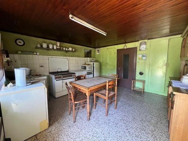 Ancienne ferme à réhabiliter sur parcelle 1616 m2