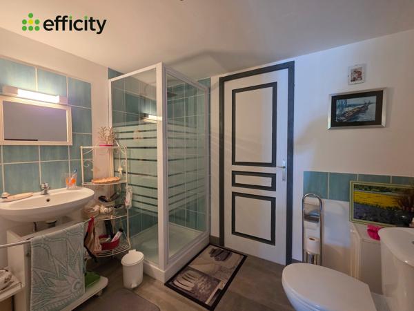 Maison
         6 pièces
        - 148 m² Exclusivité 370 000 € *