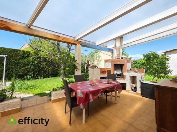 Maison
         6 pièces
        - 148 m² Exclusivité 370 000 € *